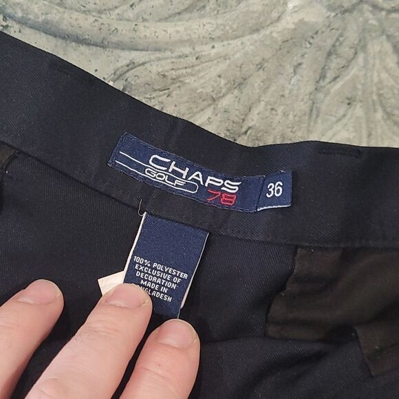 CHAPS GOLF SHORTS FLAT FRONT - Picture 2 of 5